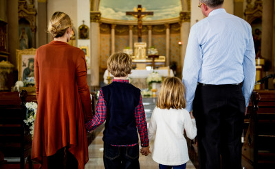 Pilgrimage to the Church (G1)